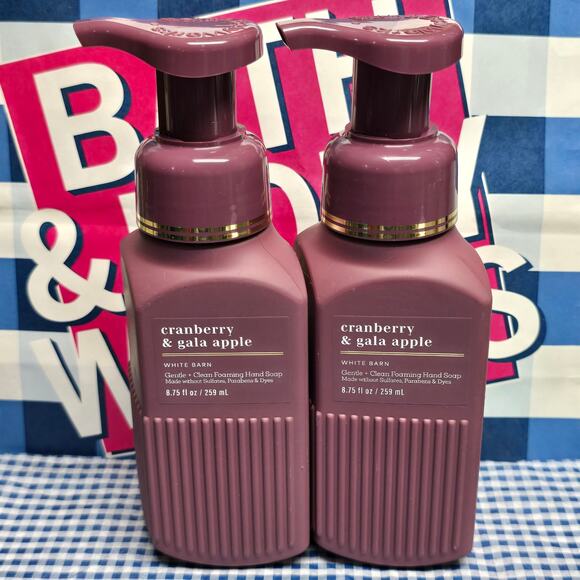 BBW Cranberry & Gala Apple Gentle & Clean Foaming Hand Soap 2 Pack White Barn - Picture 1 of 2